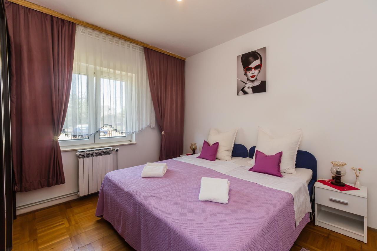 Apartman Mila Kaštela Eksteriør bilde