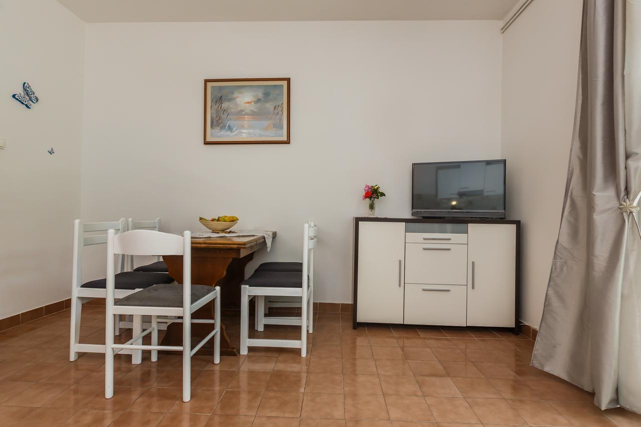 Apartman Mila Kaštela Eksteriør bilde