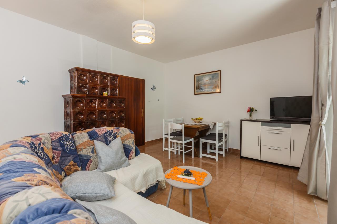 Apartman Mila Kaštela Eksteriør bilde