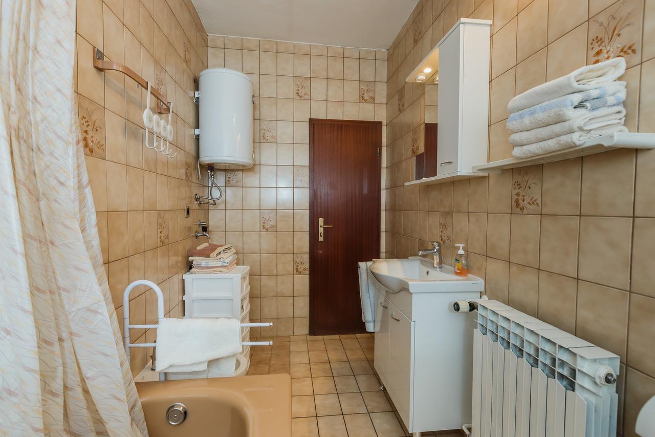 Apartman Mila Kaštela Eksteriør bilde