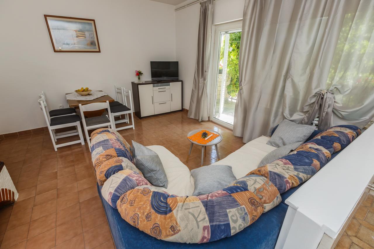 Apartman Mila Kaštela Eksteriør bilde